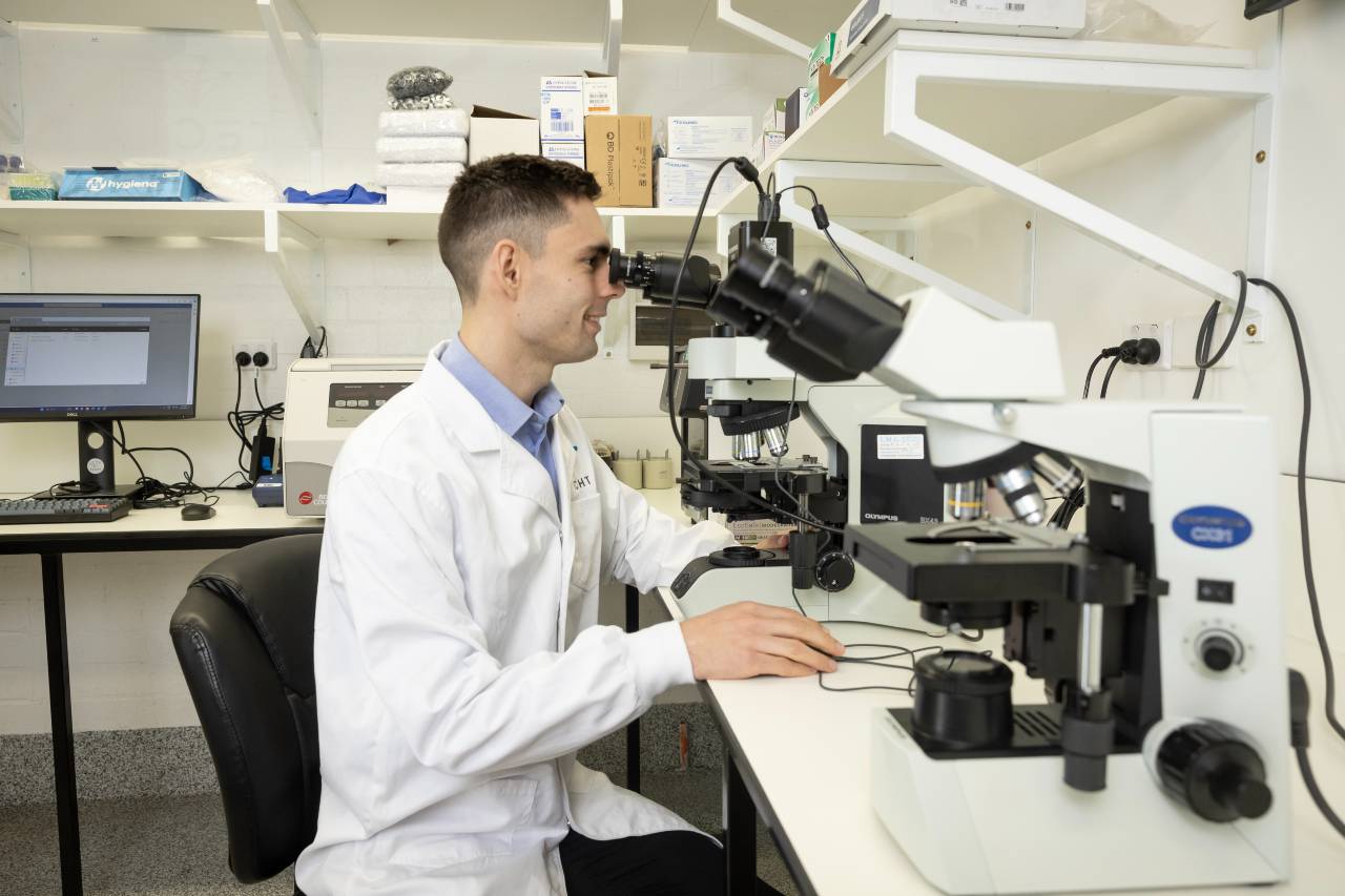 Corrosion Coupon Analysis expert in laboratory